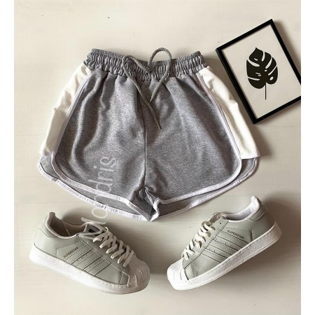 Pantaloni dama scurti sport gri cu dungi laterale albe